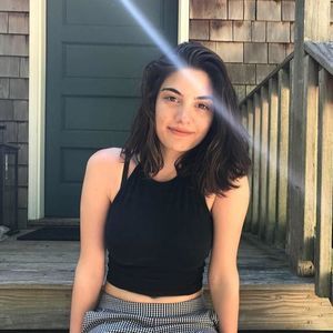 Meet your Posher, Mia